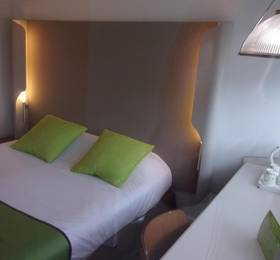 Campanile Hotel Chantilly в Пикардие