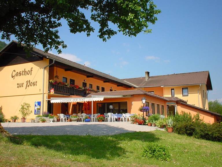 Gasthof Zur Post und Nebenhauser