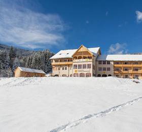 JUFA Hotel Gitschtal в Вайсензее