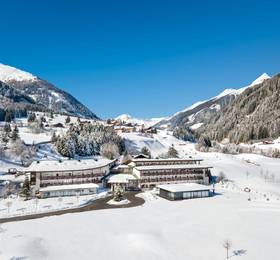 Defereggental Hotel & Resort в Хопфгартен-ин-Дефереггене