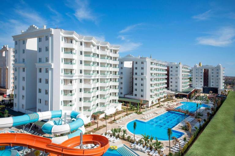 Lara Family Club and Suite