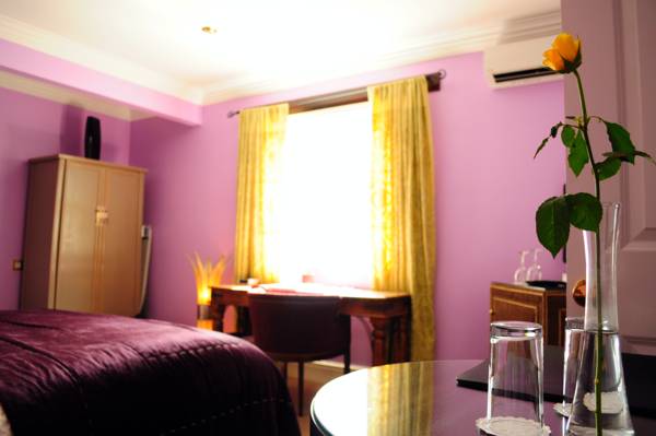 The Dawson Hotel