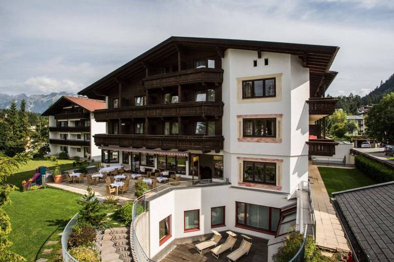 Solstein Apartment