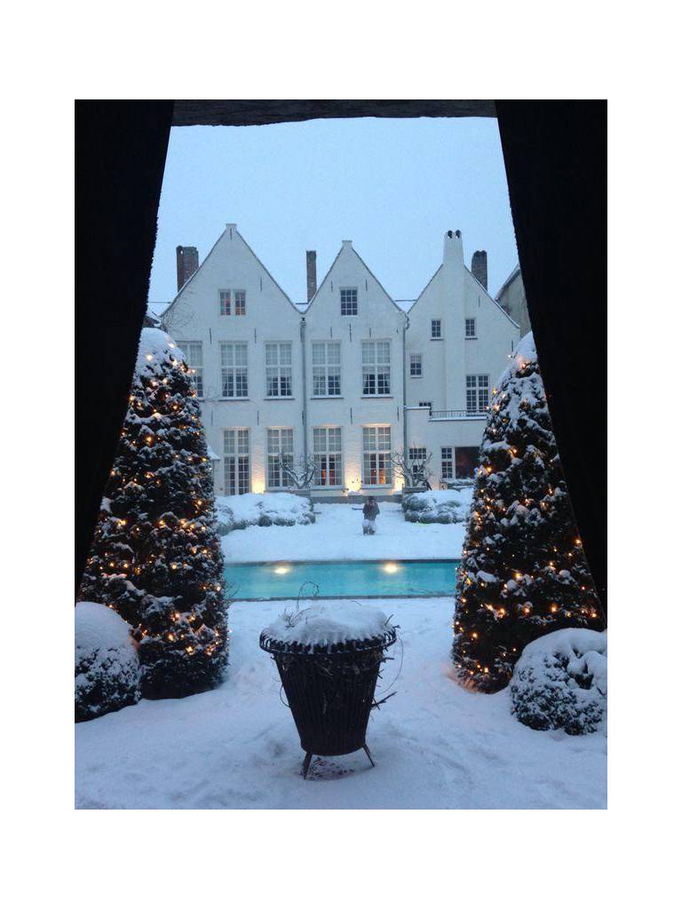 The secret garden luxury suites