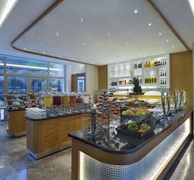 DoubleTree by Hilton Hotel Istanbul - Tuzla в Стамбуле