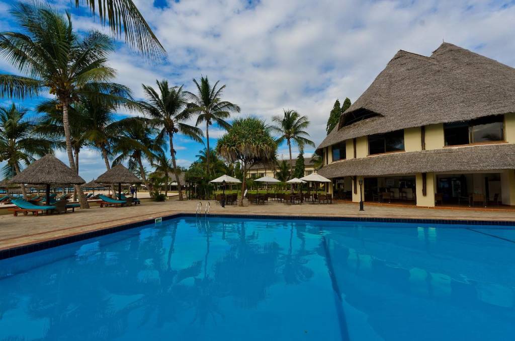 White Sands Resort & Conference Centre 4*