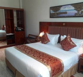 Tiffany Diamond Hotel Makunganya Street в Дар Эс Саламе