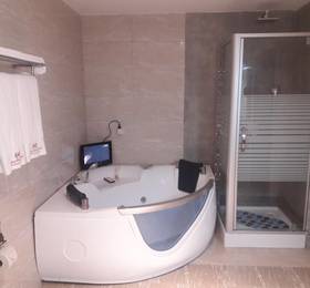 Туры в Tiffany Diamond Hotel Makunganya Street в Танзании