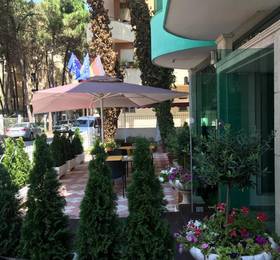 Western Star Hotel в Дуррес