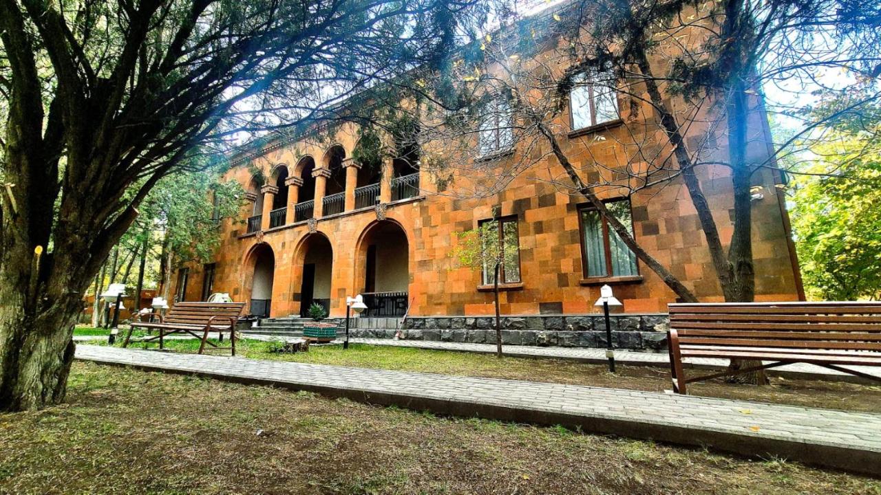 AnnaBella Boutique Hotel