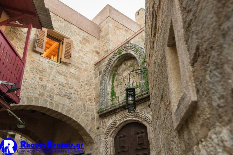 Rhodes Old Town Castello Suite