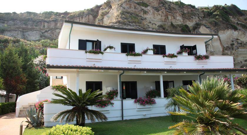 Sunshine Beach Resort 4* Италия, Калабрия