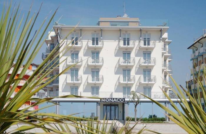 Hotel Monaco 3* Италия, Каорле