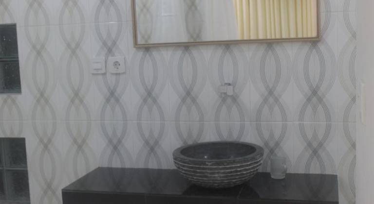 Lara Home Stay