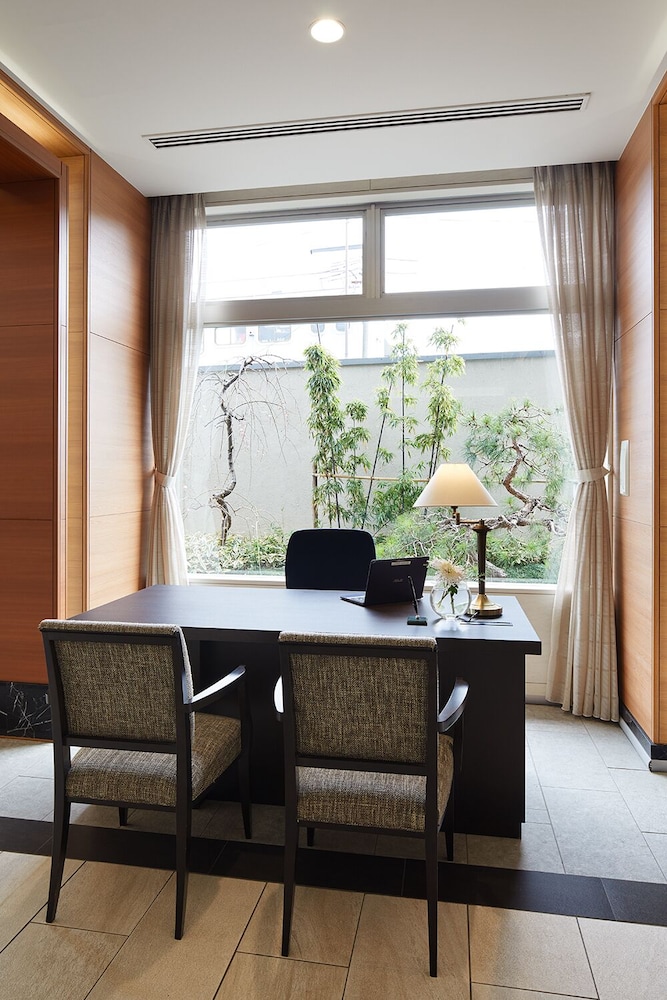 Almont Hotel Kyoto 3*