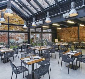 Arthotel Stalowa 52 в Варшаве