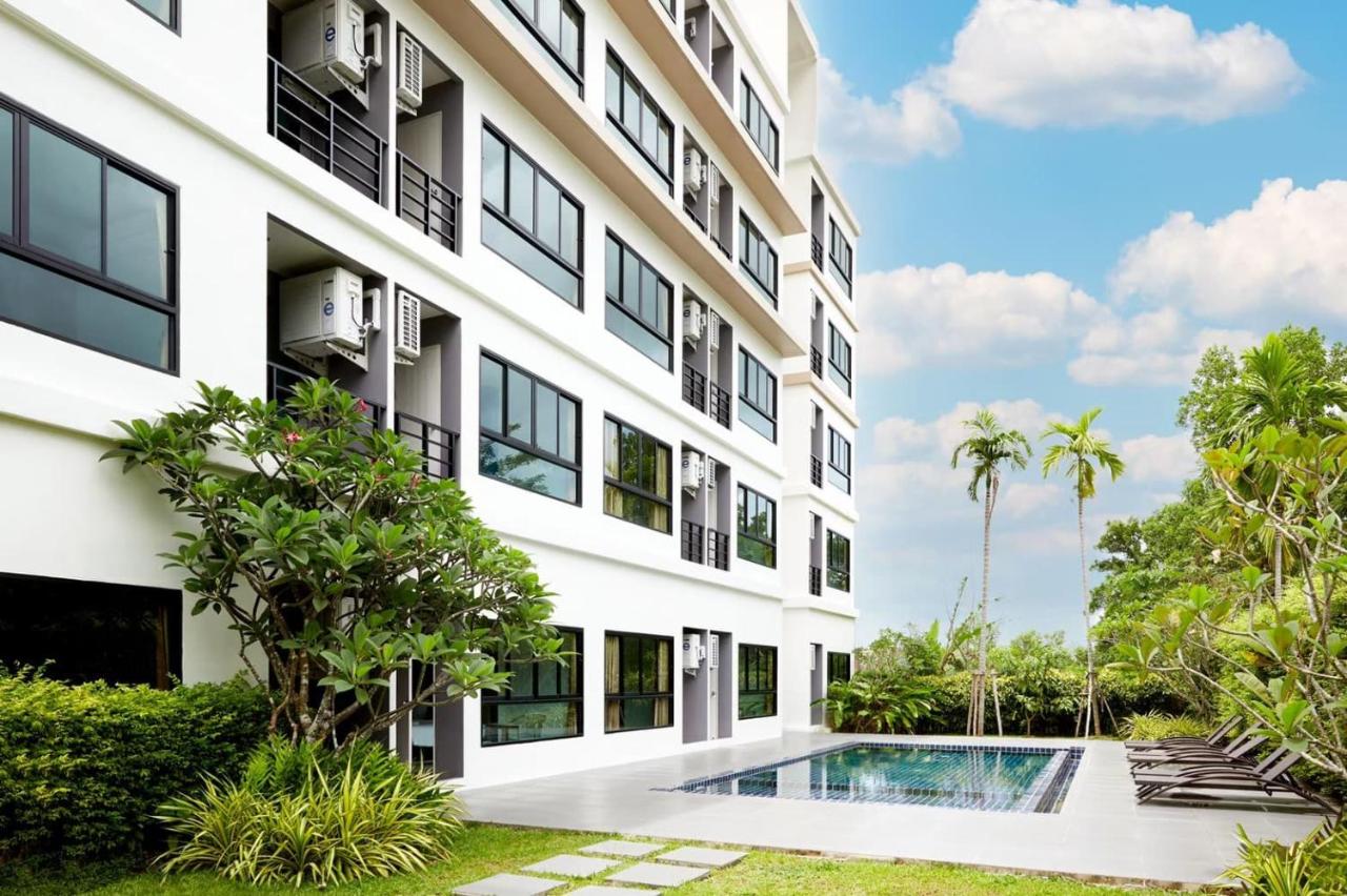 S4 Nai Yang Beach Phuket