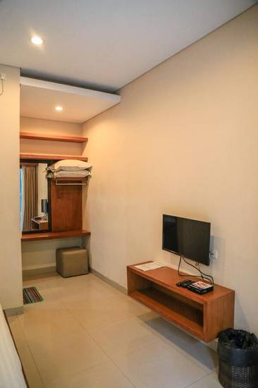 Alia Home 3* Индонезия, Санур