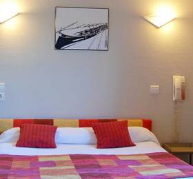 Hotel Pyrenees Atlantique в Аквитание