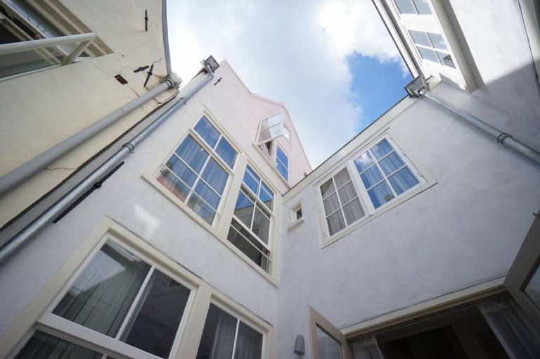 Haarlemmerstraat Apartments