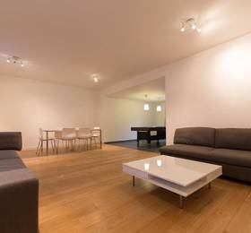 Louise Uptown House в Брюсселе