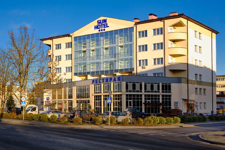 Sun Hotel