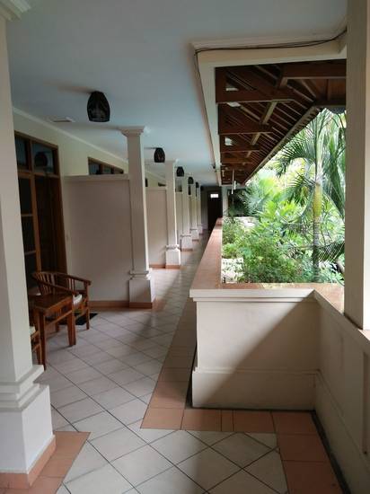 Secret Garden Inn Kuta 3* Индонезия, Кута