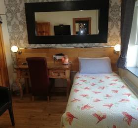 FlyOver Bed and Breakfast в Дублине
