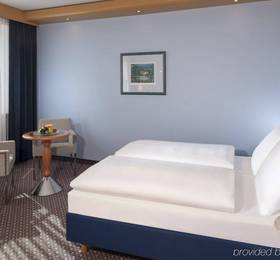 Туры в Dorint Airport-Hotel Berlin-Tegel в Германии
