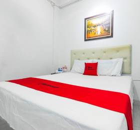 RedDoorz Near Gajah Mada Plaza в Джакарте