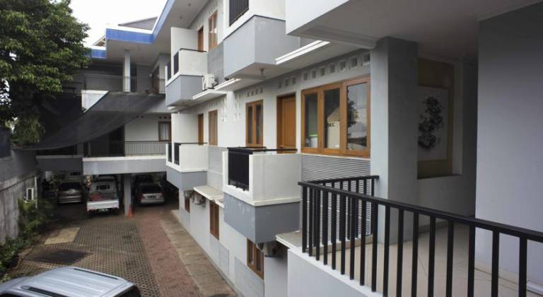 RedDoorz Kebon Jeruk