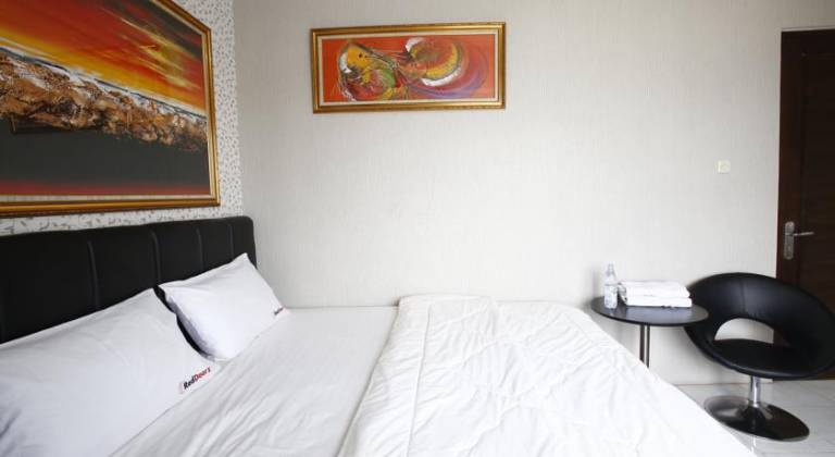 RedDoorz Slipi Jaya