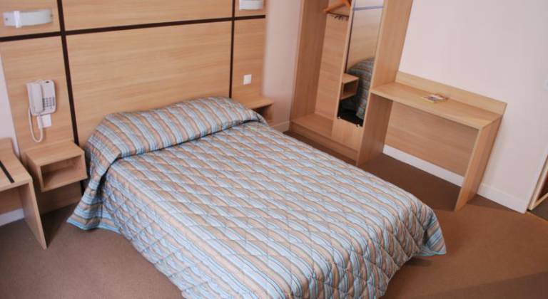 Comfort Hotel Au Firmament Asnieres-sur-Seine