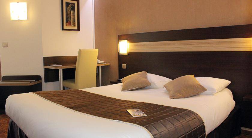 Comfort Hotel Les Mureaux-Flins - Restaurant La Chaumiere Франция, Иль Де Франс