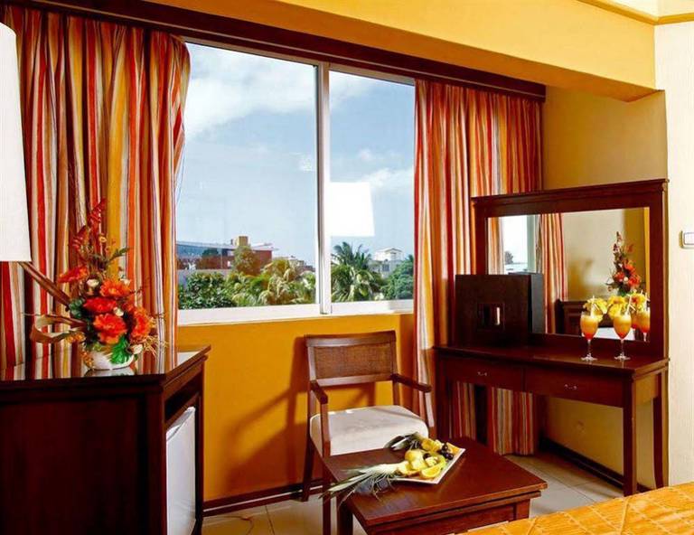 Royal Sunset Hotel