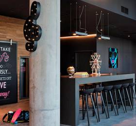 MOXY Vienna Airport в Вене