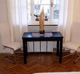 CheckVienna - Siebenbrunnengasse в Вене