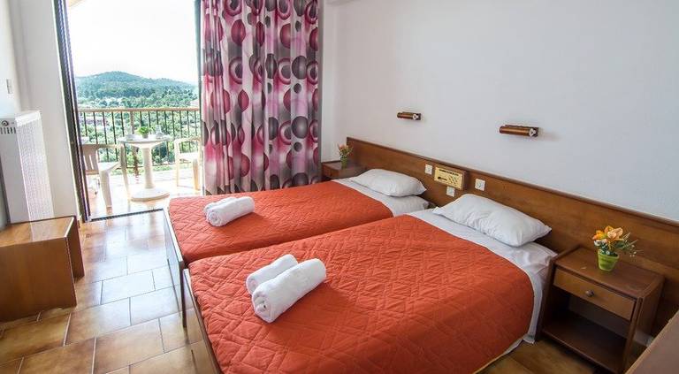 Eliana Hotel