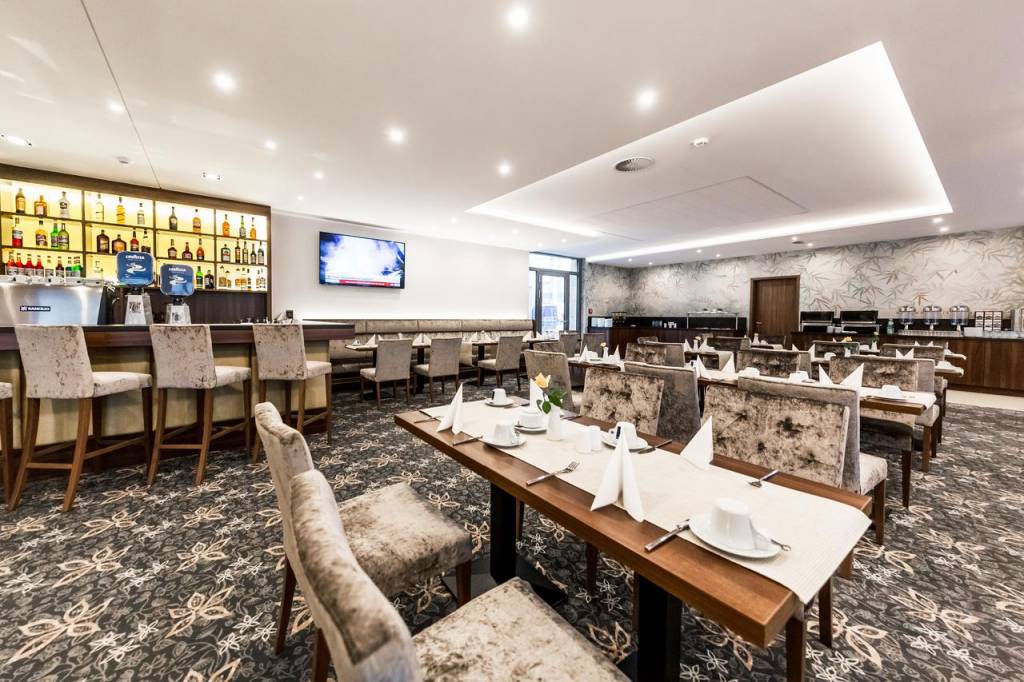 Best Western Plus Royal Suites 4*