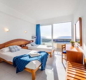 Hostal Port Corona в Майорке