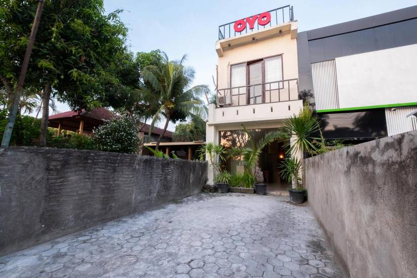 OYO 1695 Royal Senggigi Hotel 2* Индонезия, Ломбок