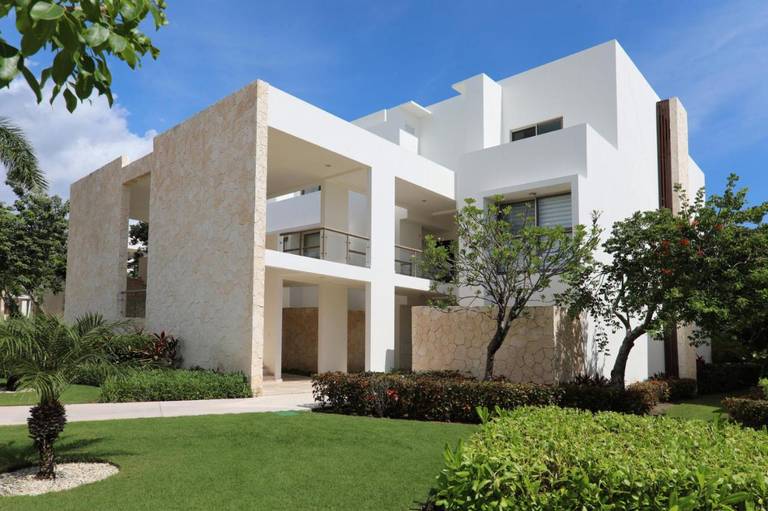 Bahia Principe Vacation Rentals - Quetzal - One-Bedroom Apartments