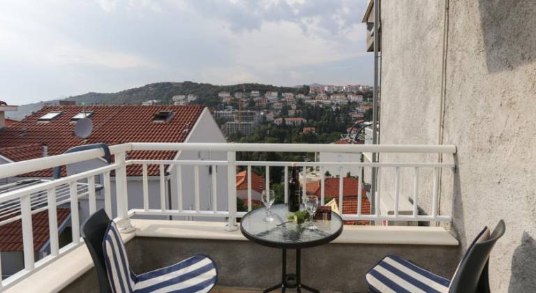 K-apartments