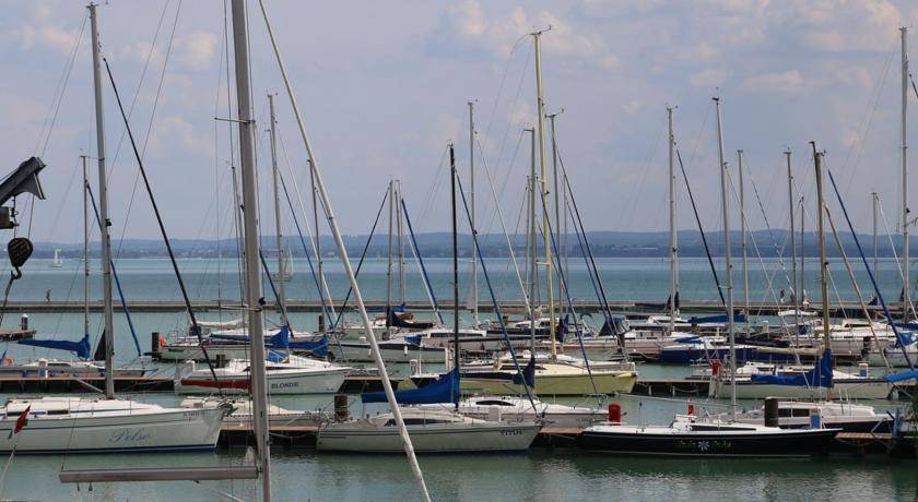 Alsoors Marina Hotel 3* Венгрия, Веспрем