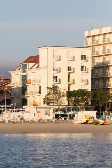 Hotel Emilia 3* Италия, Римини