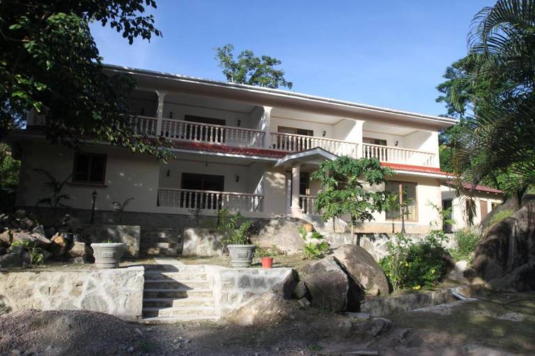 Forest Lodge Guest House