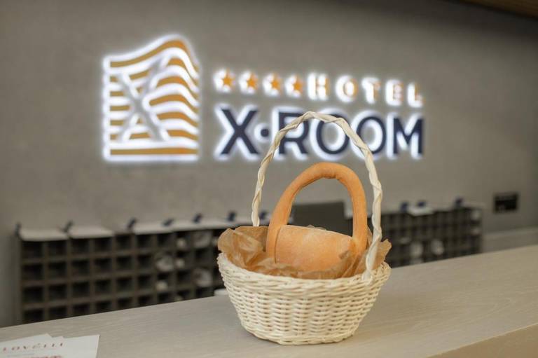 X-ROOM Hotel
