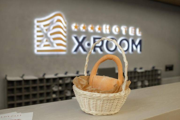 X-ROOM Hotel