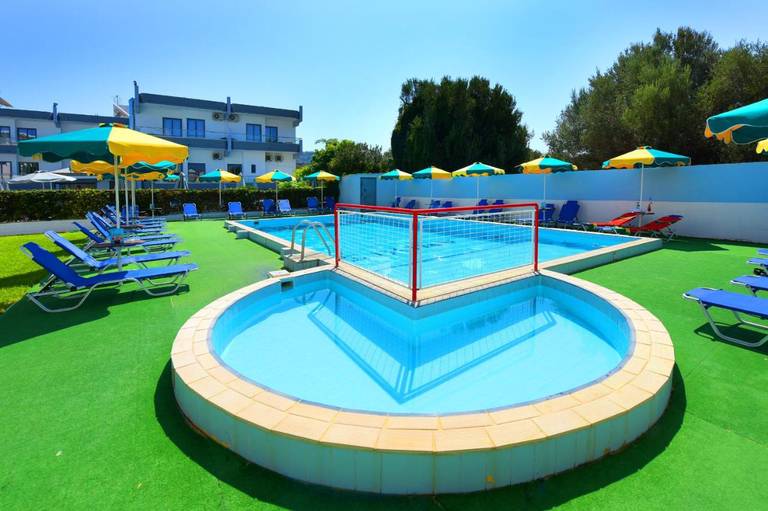 Anixis Apartments