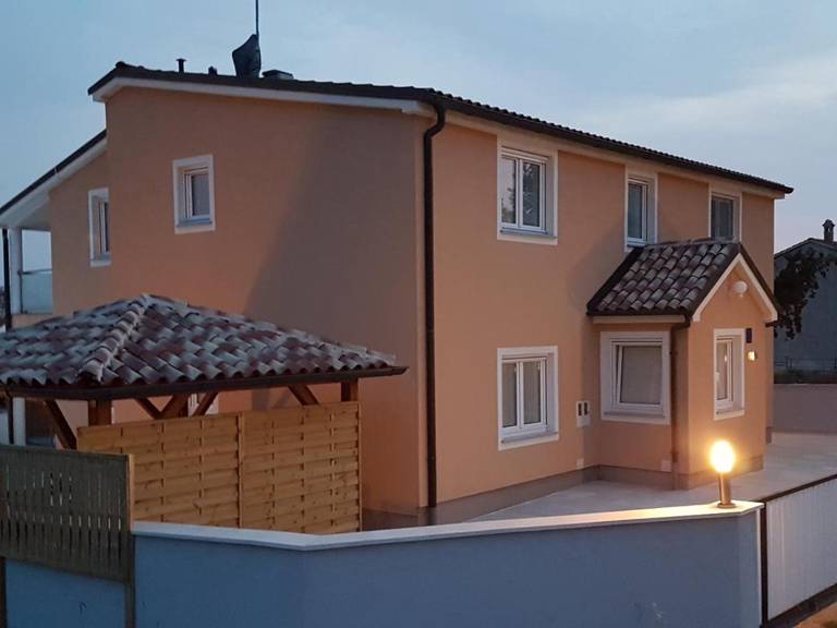 Apartments Lara